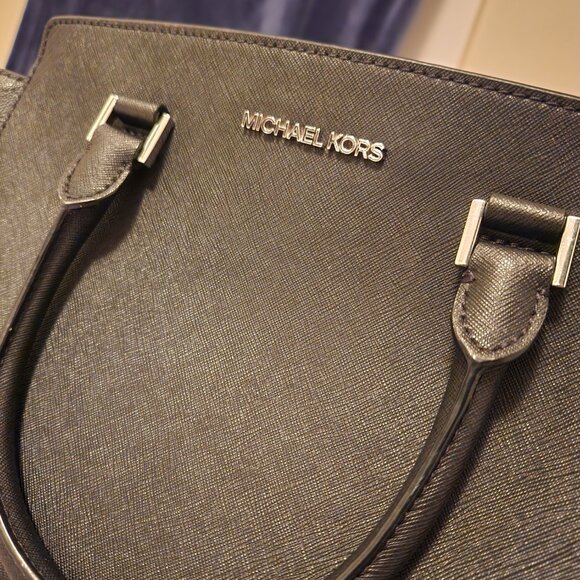 Michael Kors Large Black Tote Bag - Picture 6 of 6